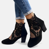 Petra™ | Botim de Salto Bloco com Renda Floral