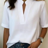 Mariana™ | Blusa Chique com Decote em V e Detalhe Dourado